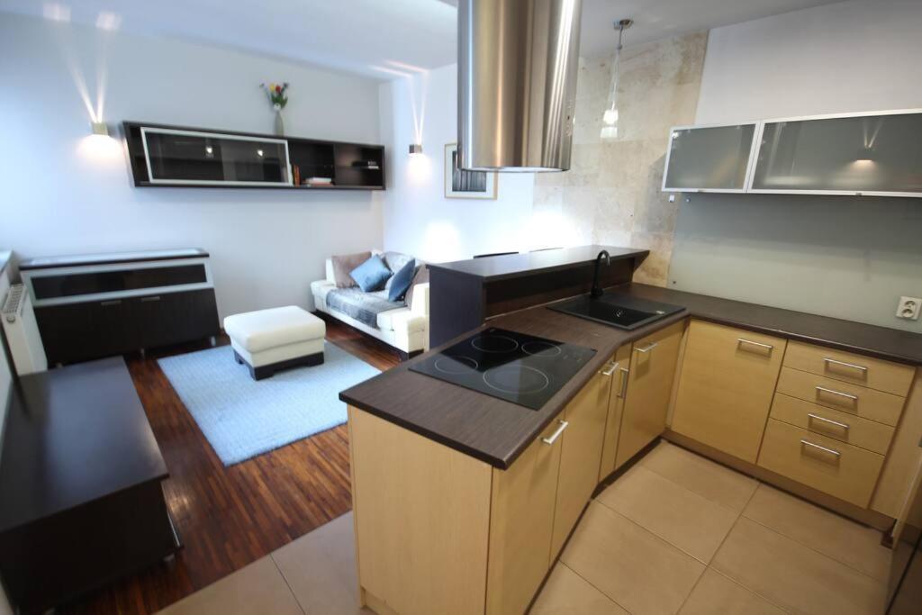 Appartamento Parkowy Apartament Breslavia Esterno foto