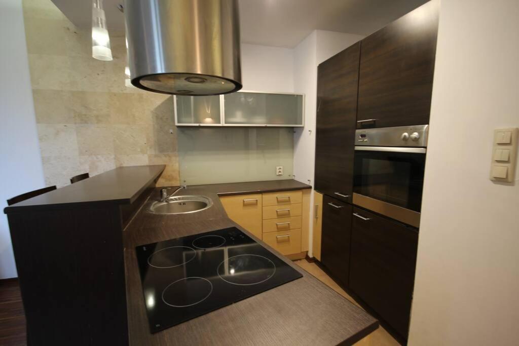Appartamento Parkowy Apartament Breslavia Esterno foto
