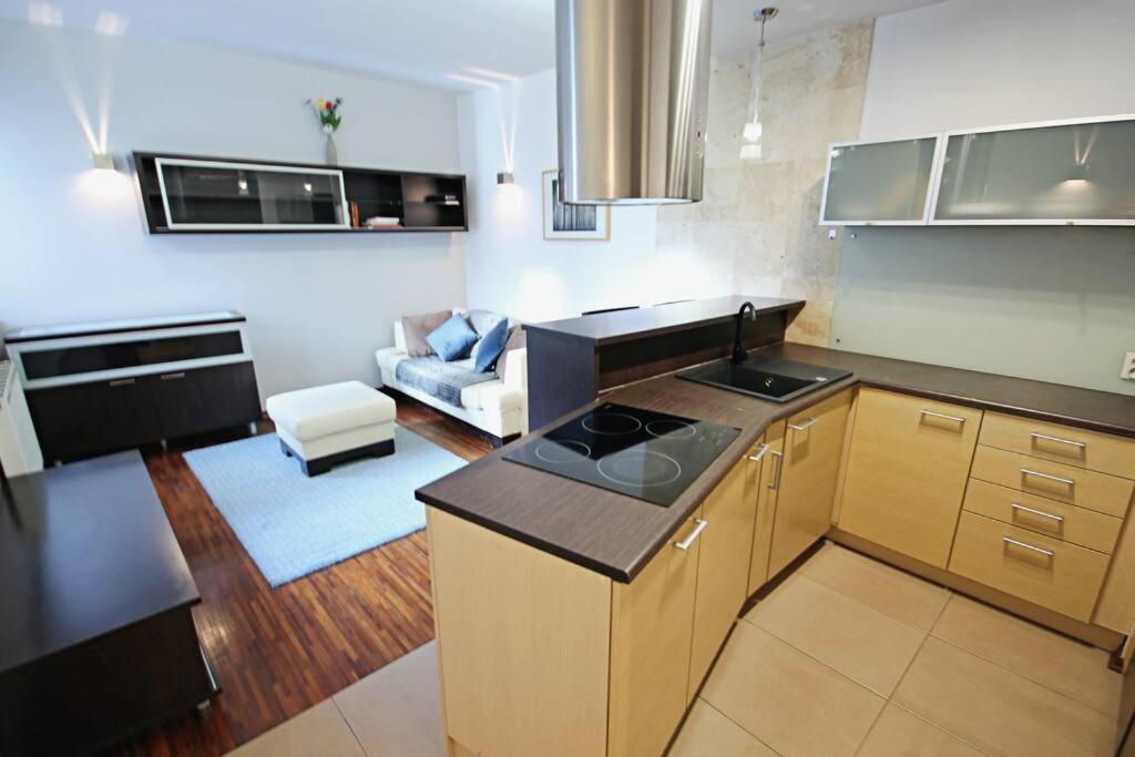 Appartamento Parkowy Apartament Breslavia Esterno foto